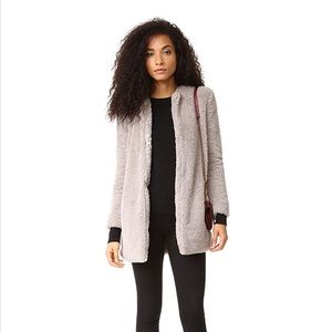 BB DAKOTA SHERPA FUR COLLARLESS JACKET MERILL